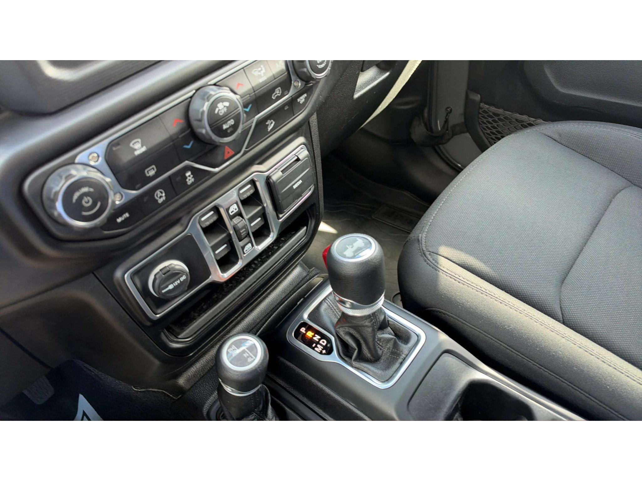 Used 2020 Jeep Wrangler Unlimited Sport AWD/4WD image 21