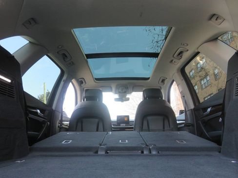 Used 2020 Audi Q5 2.0T Premium w/ Convenience Package image 26