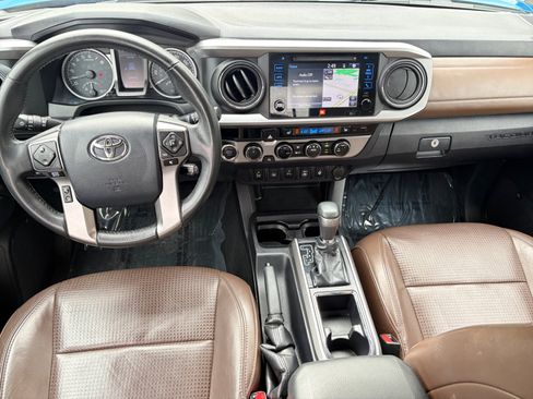 Used 2017 Toyota Tacoma Limited w/ Tow Package AWD/4WD image 17