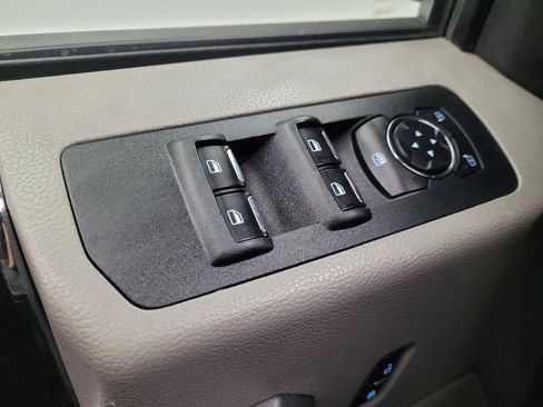 Used 2016 Ford F150 XLT image 27