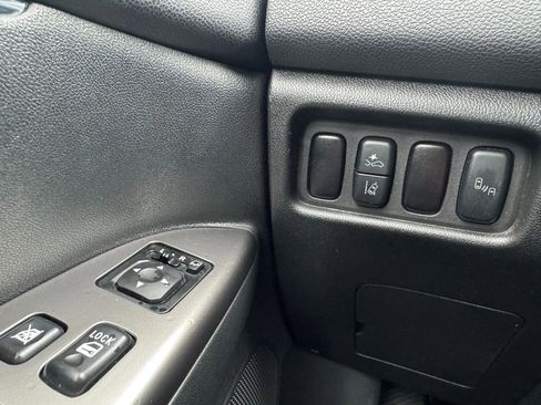 Used 2024 Mitsubishi Outlander Sport SE AWD/4WD image 12