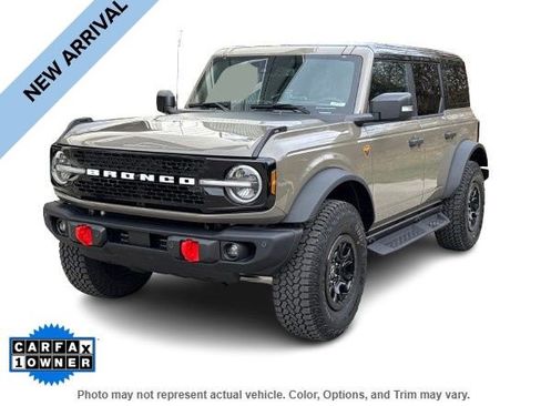 Used 2025 Ford Bronco Badlands image 1