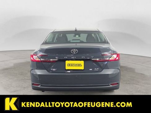 Used 2025 Toyota Camry LE image 4