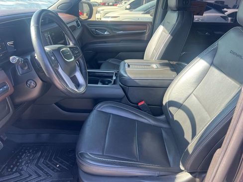 Used 2022 GMC Yukon Denali image 9
