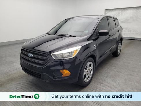 Used 2017 Ford Escape S FWD image 1