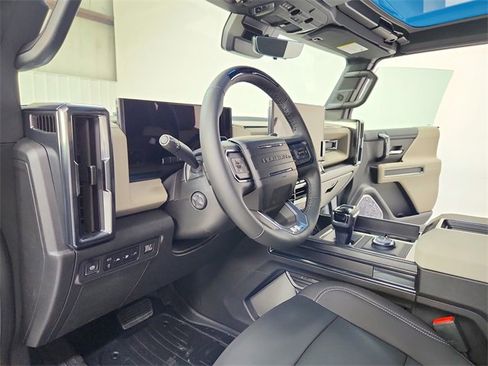 New 2026 GMC Hummer EV SUV image 18