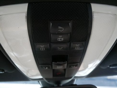 Used 2014 Mercedes-Benz C 250 Coupe image 33