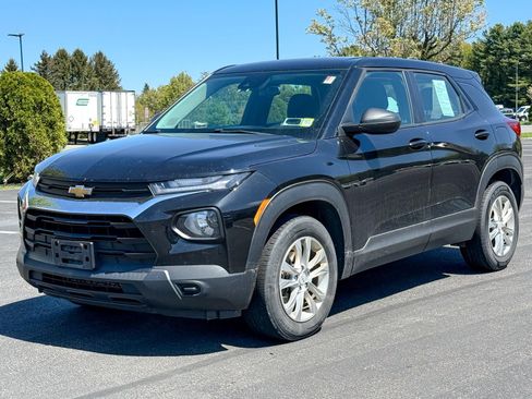 Used 2021 Chevrolet TrailBlazer LS AWD/4WD image 3