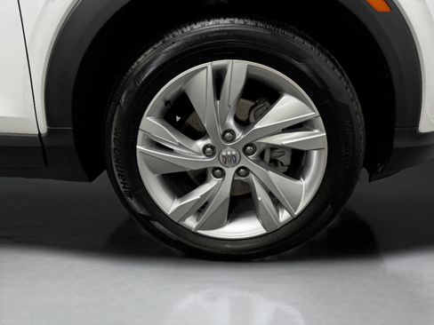 Used 2025 Buick Encore GX Preferred image 48