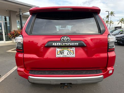 Used 2024 Toyota 4Runner TRD Off-Road AWD/4WD image 4
