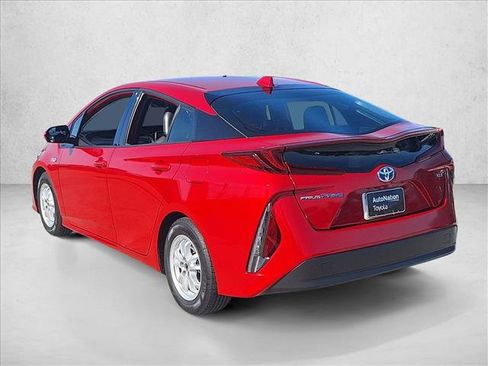 Used 2020 Toyota Prius Prime XLE w/ Carpet Mat Package FWD image 7