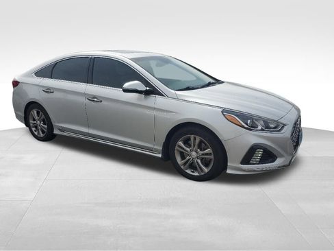 Used 2019 Hyundai Sonata Sport w/ Tech Package 03 FWD image 9