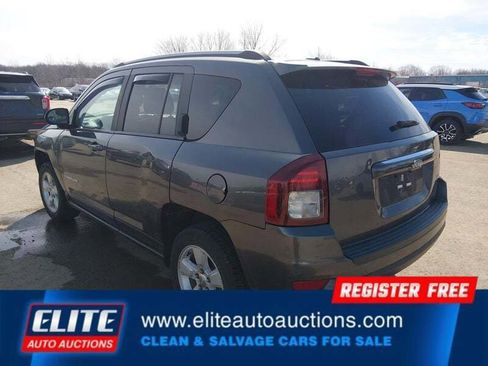Used 2017 Jeep Compass Latitude image 5