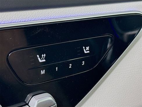 Used 2025 Mercedes-Benz C 300 4MATIC Sedan image 22