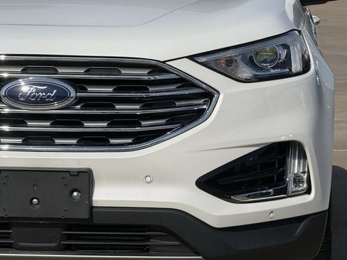 Used 2021 Ford Edge Titanium FWD image 8