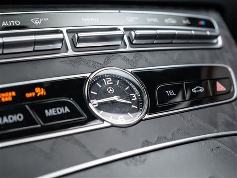 Used 2020 Mercedes-Benz E 450 Cabriolet image 35