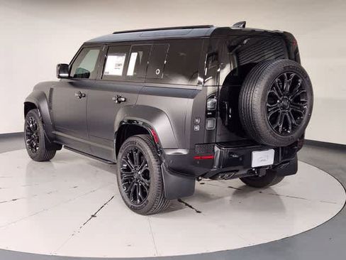 New 2026 Land Rover Defender 110 OCTA AWD/4WD image 11