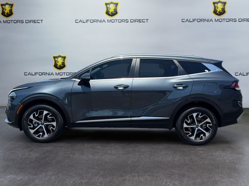 Used 2024 Kia Sportage EX AWD/4WD image 2
