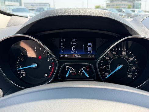 Used 2017 Ford Escape Titanium AWD/4WD image 22