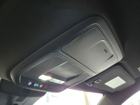 New 2026 Chevrolet Traverse LT image 8