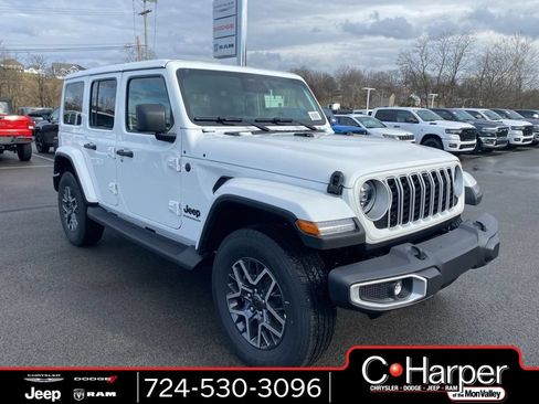 New 2026 Jeep Wrangler Unlimited Sahara AWD/4WD image 1