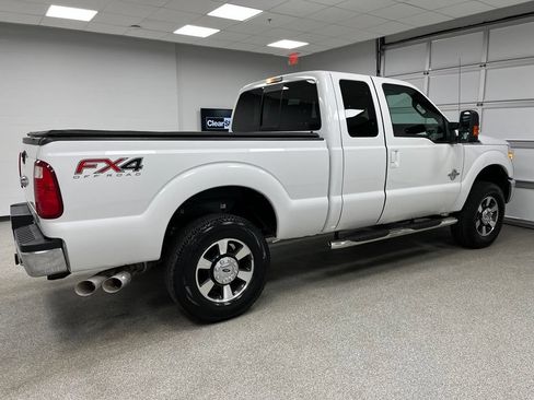 Used 2014 Ford F250 Lariat w/ Lariat Interior Package AWD/4WD image 11