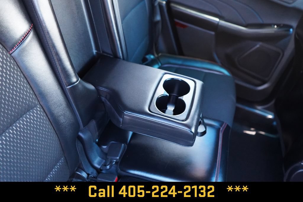 Used 2025 Ford Escape ST-Line AWD/4WD image 25