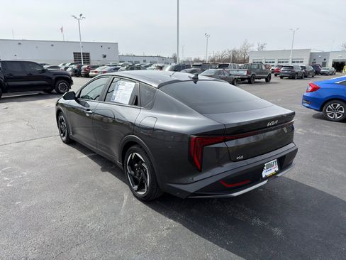 Used 2025 Kia K4 EX image 4