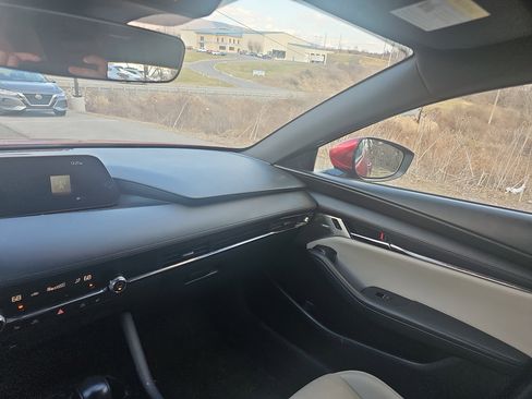 Used 2020 MAZDA MAZDA3 AWD Hatchback w/ Preferred Pkg image 21