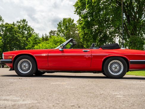Used 1990 Jaguar XJS V12 Convertible RWD image 10