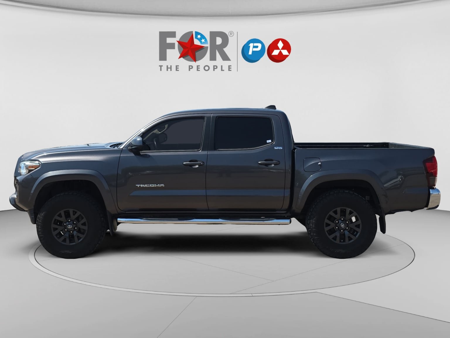 Used 2020 Toyota Tacoma SR5 RWD image 3