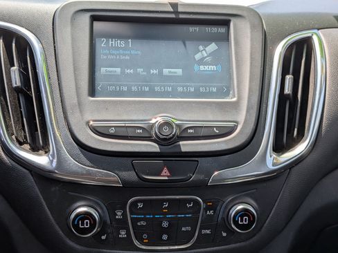 Used 2018 Chevrolet Equinox LT FWD image 13