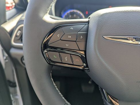 New 2026 Chrysler Pacifica Select w/ S Appearance Package FWD image 19
