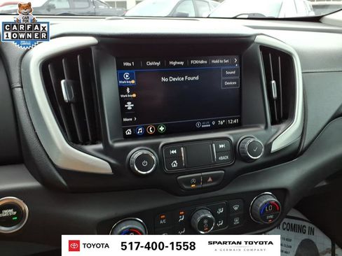 Used 2024 GMC Terrain SLT FWD image 19