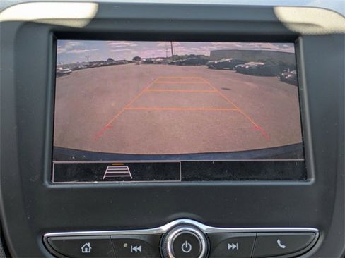 Used 2022 Chevrolet Equinox LS image 14