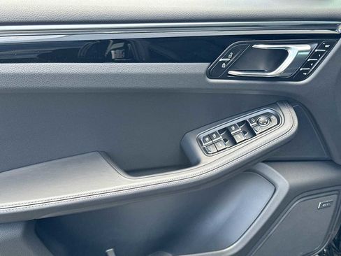 New 2025 Porsche Macan image 12