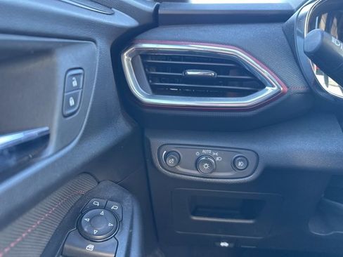 Used 2023 Chevrolet TrailBlazer RS w/ Convenience Package image 10