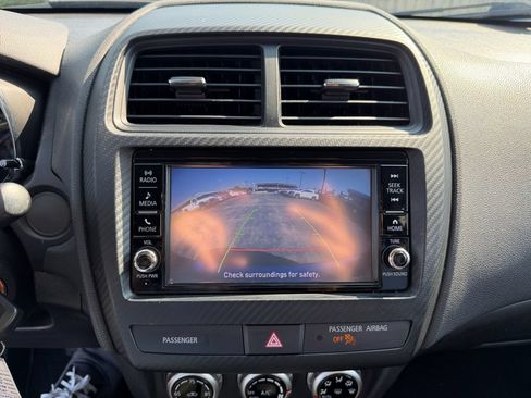 Used 2021 Mitsubishi Outlander Sport ES AWD/4WD image 18