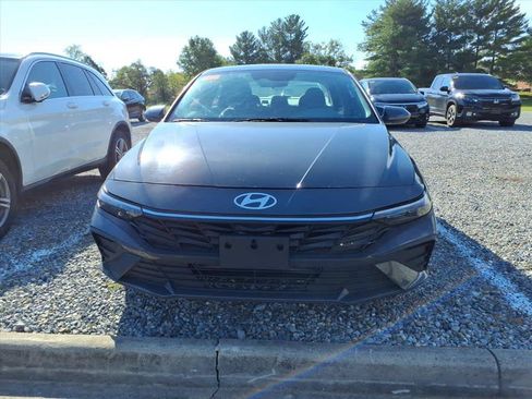 Used 2024 Hyundai Elantra SEL FWD image 6