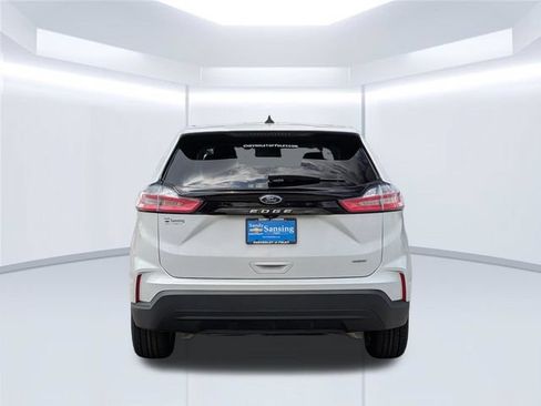 Used 2022 Ford Edge SE AWD/4WD image 5