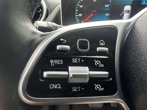 Used 2021 Mercedes-Benz GLA 250 4MATIC image 19