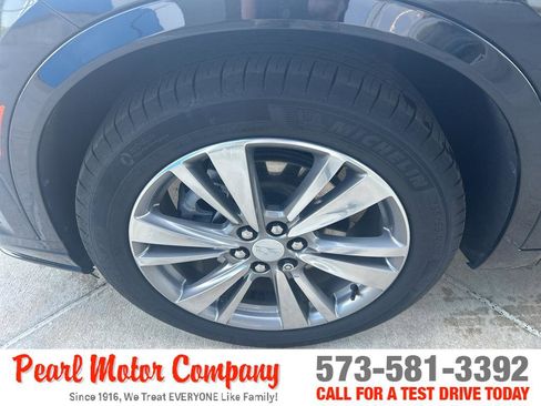 Certified 2022 Cadillac XT6 Premium Luxury w/ LPO, Floor Liner Package AWD/4WD image 8