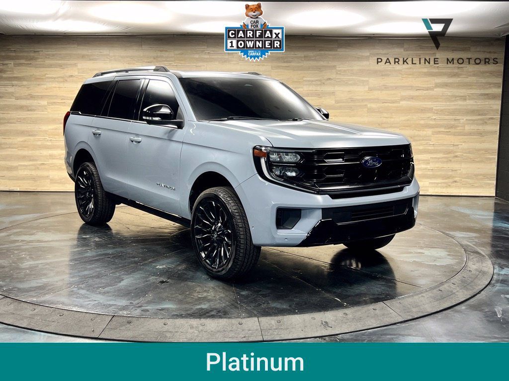 Used 2025 Ford Expedition Platinum w/ Driver's Package AWD/4WD 360° Tour