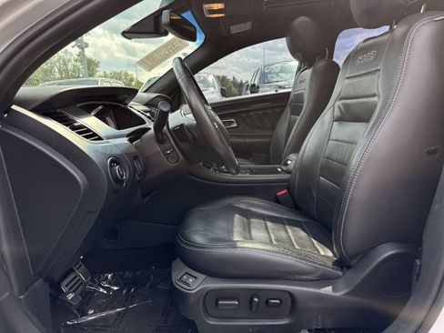 Used 2018 Ford Taurus SHO AWD/4WD image 14