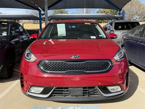 Used 2017 Kia Niro Touring w/ Advanced Technology Package image 2