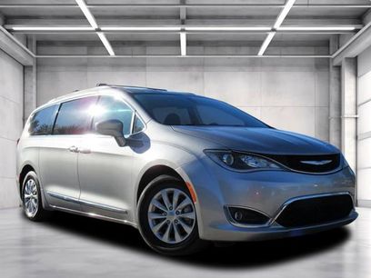 Used 2017 Chrysler Pacifica Touring-L