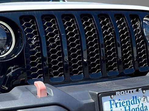 Used 2023 Jeep Gladiator Sport AWD/4WD image 34