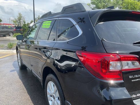 Used 2016 Subaru Outback 2.5i Premium AWD/4WD image 5