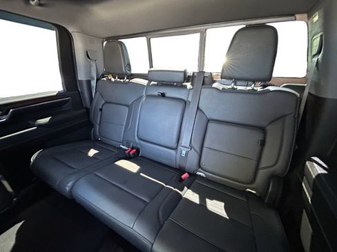 Used 2024 GMC Sierra 3500 Denali w/ Denali Reserve Package AWD/4WD image 5