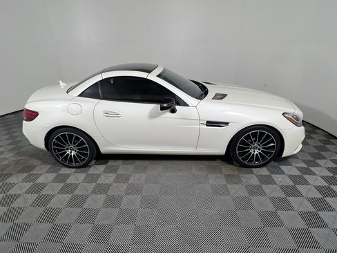 Certified 2019 Mercedes-Benz SLC 300 image 6